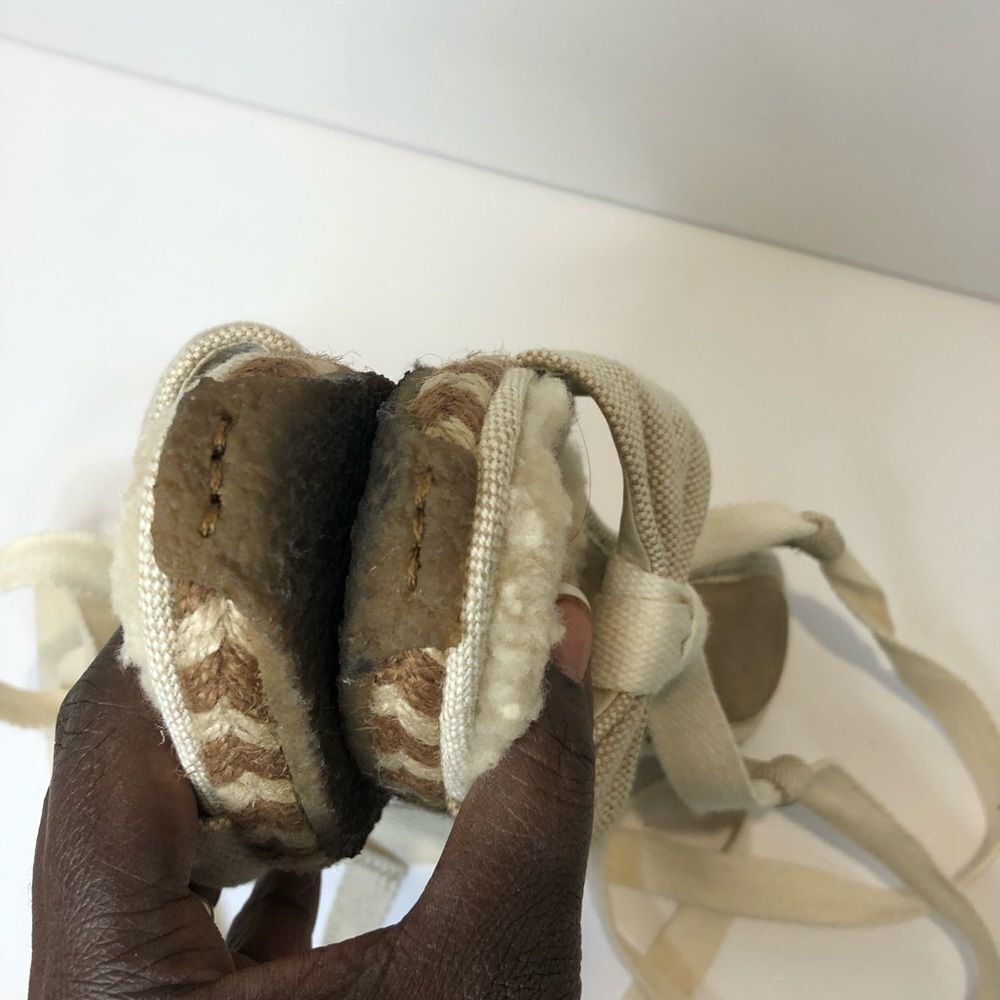 UGG wedge tie up Sherpa lined sandals size 6 - Picture 12 of 12